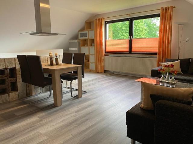 Ferienwohnung Viezens Neustadt am Rübenberge Екстериор снимка