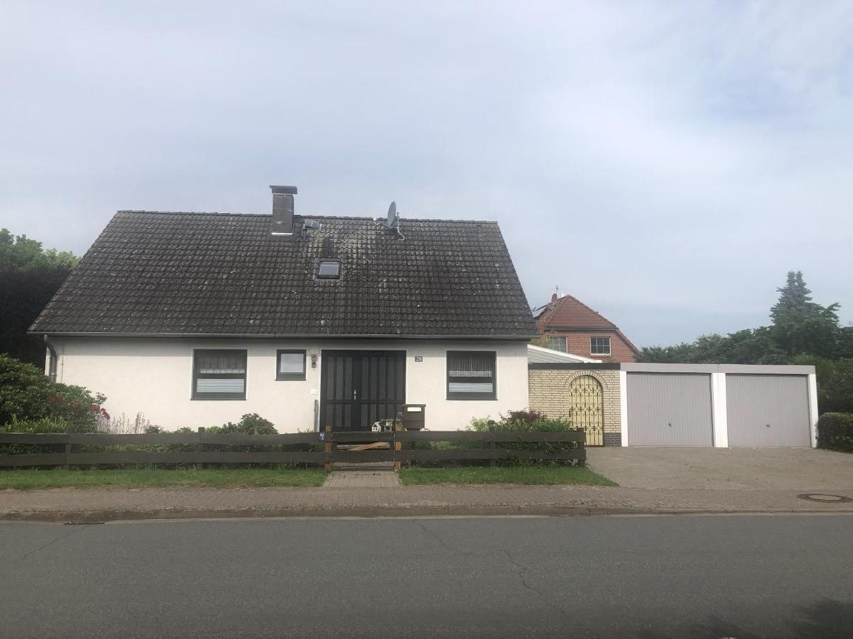 Ferienwohnung Viezens Neustadt am Rübenberge Екстериор снимка