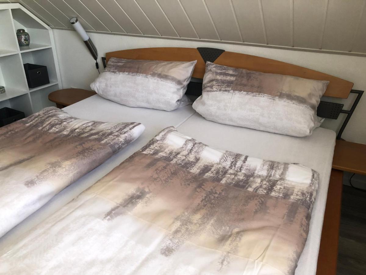 Ferienwohnung Viezens Neustadt am Rübenberge Екстериор снимка